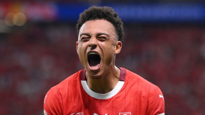 Ndoye: “Napoli? Quando ti vuole Conte e chi ha vinto lo Scudetto è bello: rispondo così sul futuro” - immagine 1