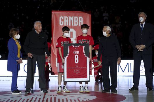 Sogni, coppe, campioni: Ignis Varese-Simmenthal Milano- immagine 3