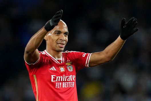 Benfica, Schmidt si gioca il posto nel derby di Lisbona: Joao Mario “traditore” dello Sporting- immagine 2