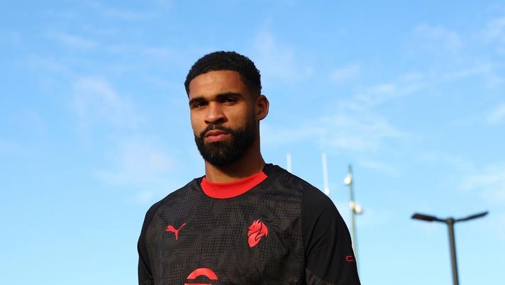 Ruben Loftus-Cheek (centrocampista AC Milan), qui durante una seduta di allenamento dei rossoneri a Milanello | Milan News (Getty Images) Loftus-Cheek lancia segnali al Milan e ad Allegri: è lui il jolly per l'attacco? Un aspetto particolare