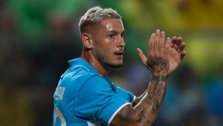 CASTEL DI SANGRO, ITALY - AUGUST 03: SSC Napoli Player Pasquale Mazzocchi during the friendly match between SSC Napoli and Girona at Stadio Teofilo Patini on August 03, 2024 in Castel di Sangro, Italy. (Photo by SSC NAPOLI/SSC NAPOLI via Getty Images) Mazzocchi occasione low cost per il fantacalcio: il prezzo e come gestirlo per l’asta - immagine 1