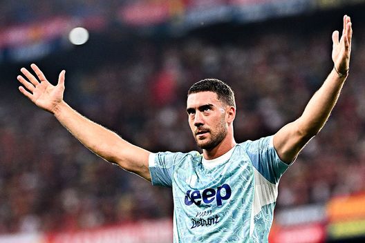 GENOA, ITALIA - 31 AGOSTO: Dusan Vlahovic della Juventus festeggia un goal siglato. (Photo by Simone Arveda/Getty Images) Juventus, brusca frenata: terzo pari di fila, attacco in tilt e Tudor sotto esame- immagine 2