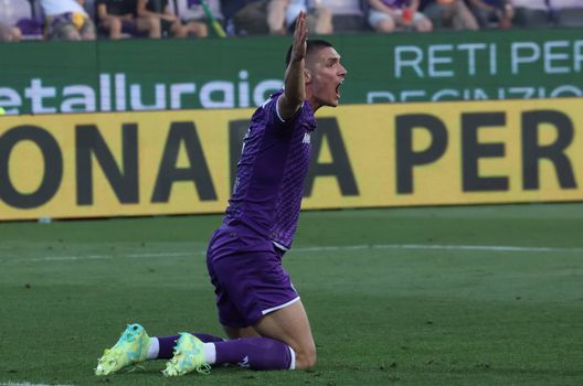 GERMOGLI PH: 27 MAGGIO 2023 FIRENZE STADIO ARTEMIO FRANCHI CAMPIONATO SERIE A FIORENTINA VS ROMANELLA FOTO MILENKOVIC Milenkovic, la Fiorentina fa scudo: la cessione non sarà contemplata- immagine 2