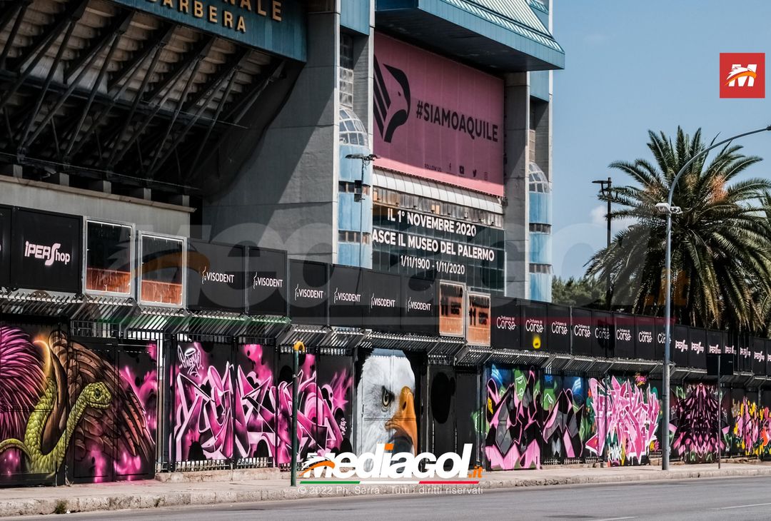 FOTO: I nuovi murales dello stadio ‘Renzo Barbera’ di Palermo (Gallery) - immagine 35