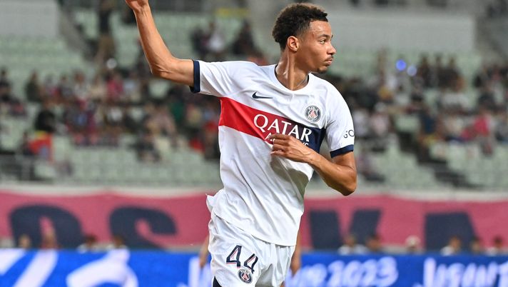 Hugo Ekitike PSG Calciomercato AC Milan