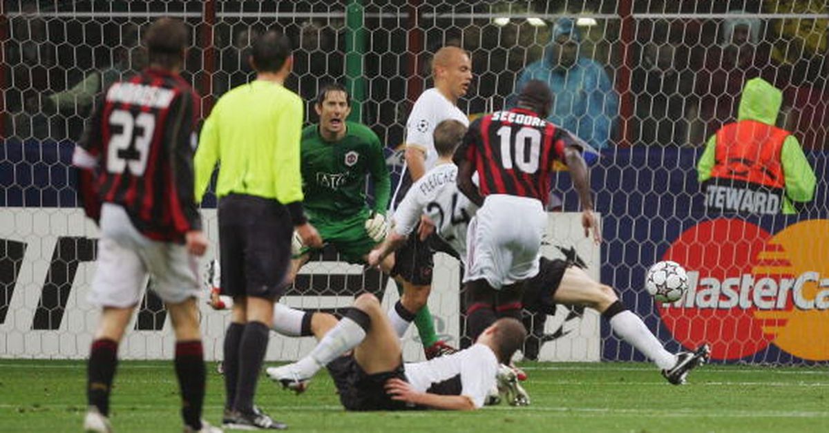 Milan, 17 anni fa ‘la partita perfetta’: il 3 a 0 contro lo United | VIDEO