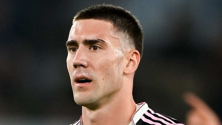 Dusan Vlahovic (attaccante Juventus) | Calciomercato AC Milan News (Foto Getty Images) Milan, in estate rivoluzione in attacco: ecco chi resta. E Vlahovic ...