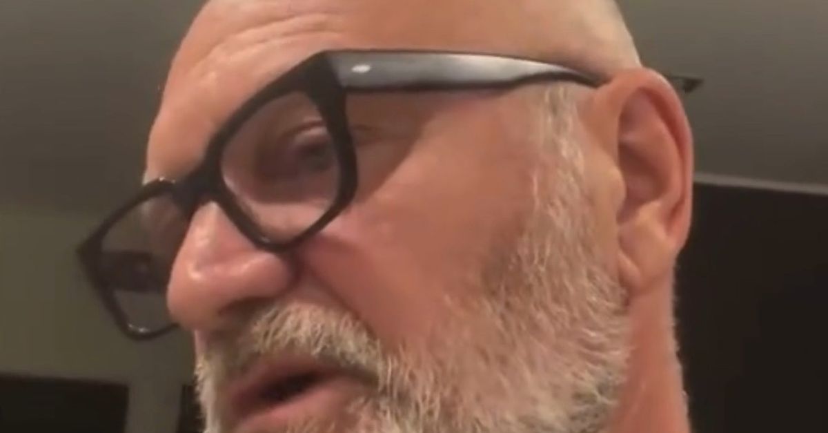 video pucci ironizza contro sala a che serve il duomo buttiamolo giù e al castello…