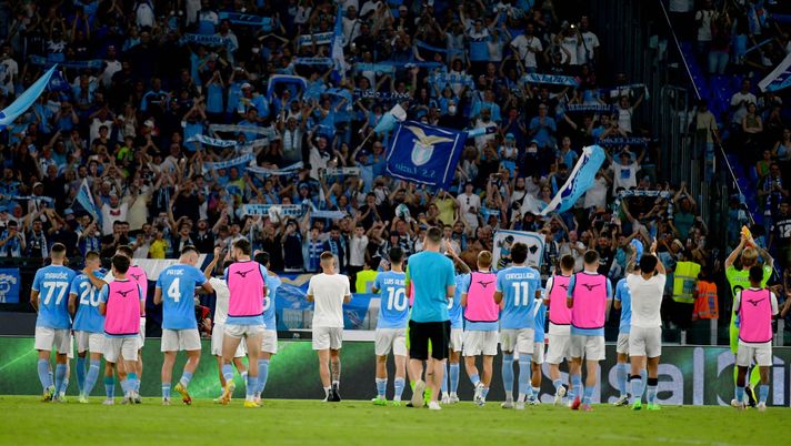 La squadra saluta i tifosi