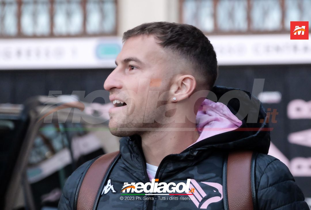 FOTO Pisa-Palermo, i rosanero in partenza dallo stadio “Renzo Barbera” (GALLERY) - immagine 25