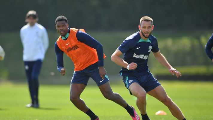 UFFICIALE – Olanda, De Vrij e Dumfries convocati per Grecia e Irlanda - immagine 1