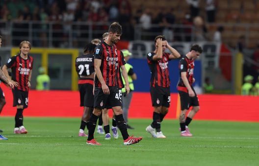 MILANO, ITALIA - 23 AGOSTO: Matteo Gabbia del Milan reagisce al termine della partita di Serie A tra il Milan e la Cremonese allo stadio Giuseppe Meazza il 23 agosto 2025 a Milano, Italia. (Foto di Claudio Villa/AC Milan tramite Getty Images) milan-cremonese-6-squadre-scudetto-ko-prima-giornata-precedenti-statistiche