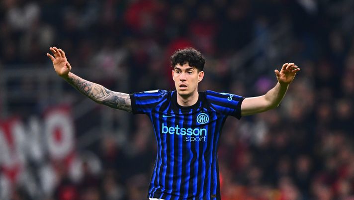 Inter, Bastoni ancora nel mirino: il difensore fischiato anche dai tifosi del Milan - immagine 1