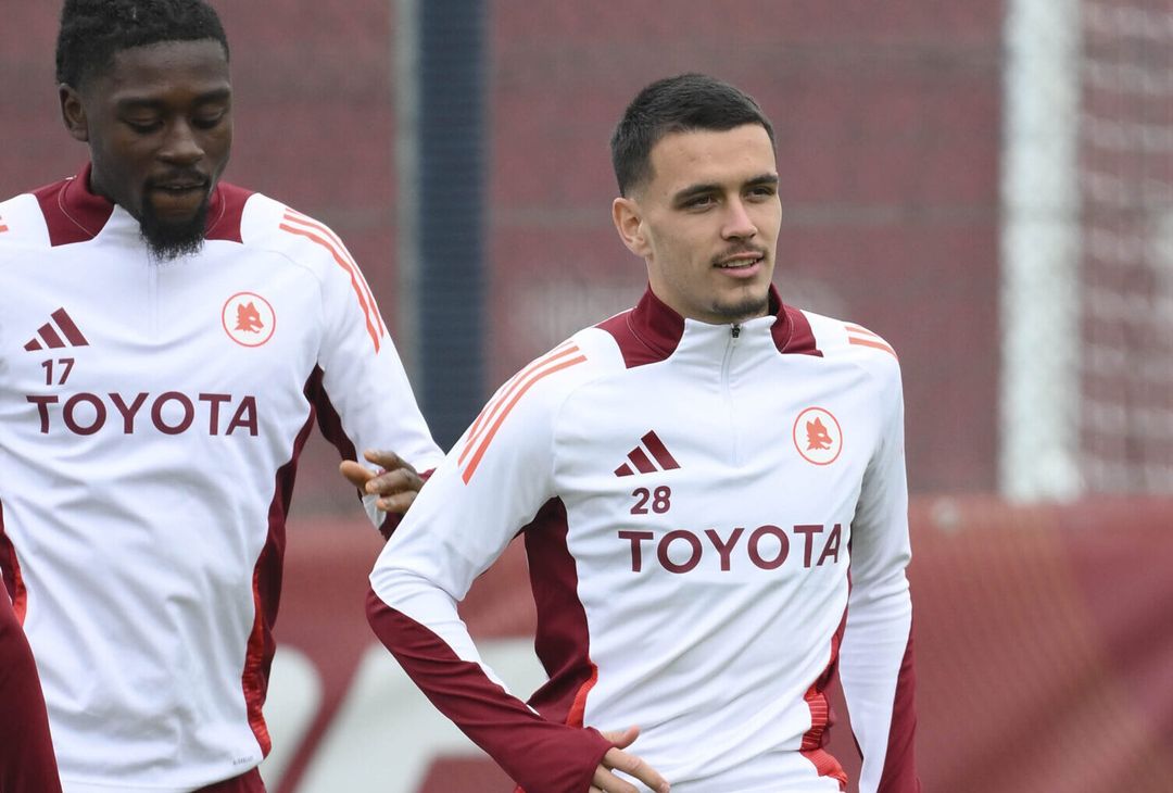 Roma, meno due giorni dal Napoli: Dybala parzialmente in gruppo – FOTO GALLERY - immagine 27