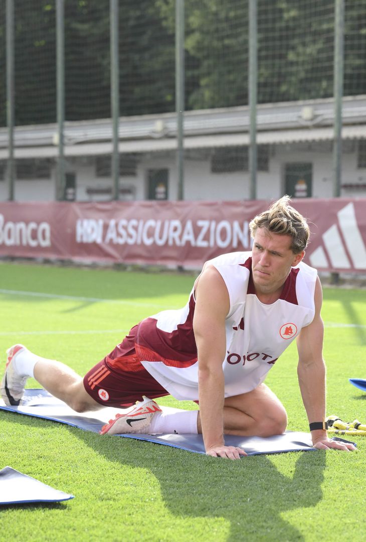 Roma, inizia il ritiro – FOTO GALLERY - immagine 35