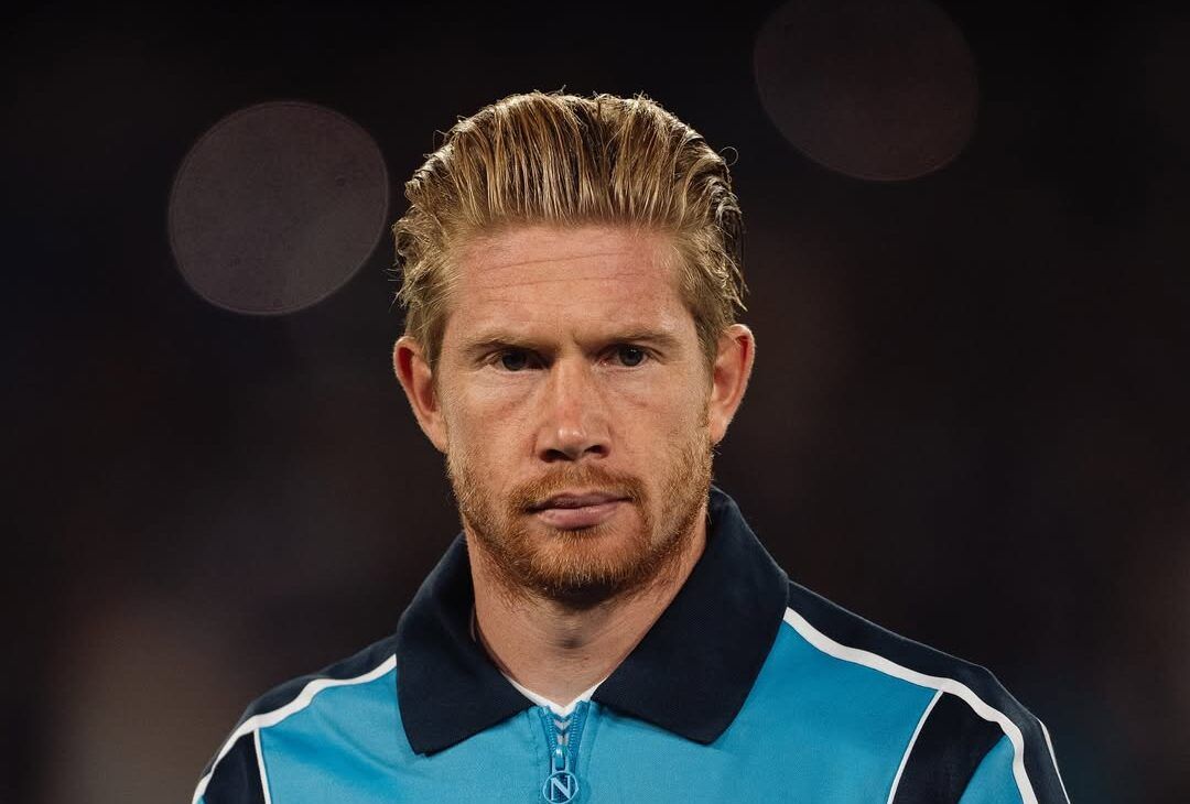 Il Napoli vince in Champions con stile: la bellissima nuova giacca pre gara – LE FOTO- immagine 1