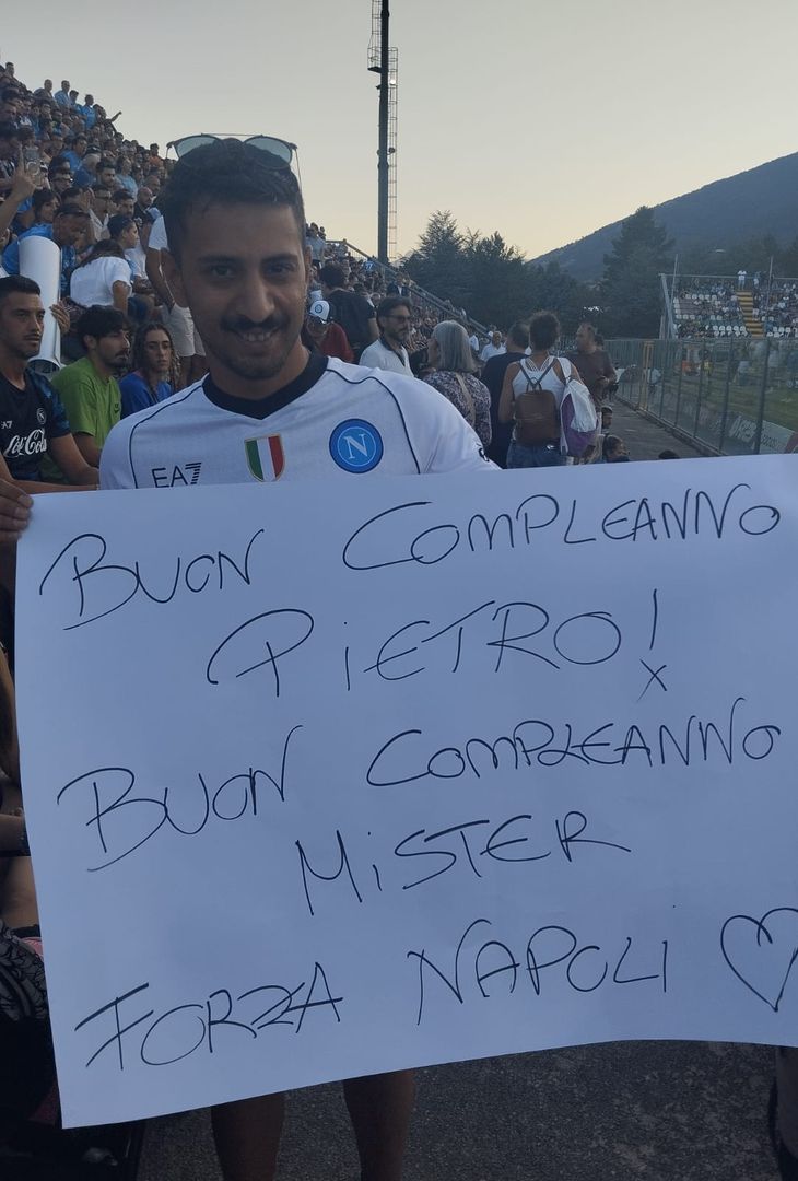 Gli striscioni più belli al Patini per Napoli-Brest