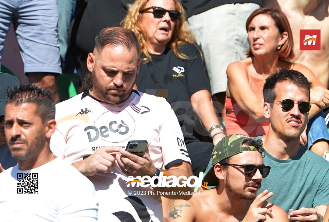 FOTOTIFO Palermo-Sudtirol 2-1, gli scatti ai tifosi al “Renzo Barbera” (GALLERY) - immagine 22