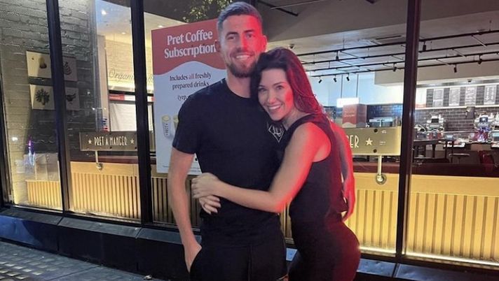 Tifoso scrive alla moglie di Jorginho: “Digli che non è il benvenuto all’Arsenal, siete feccia” - immagine 1