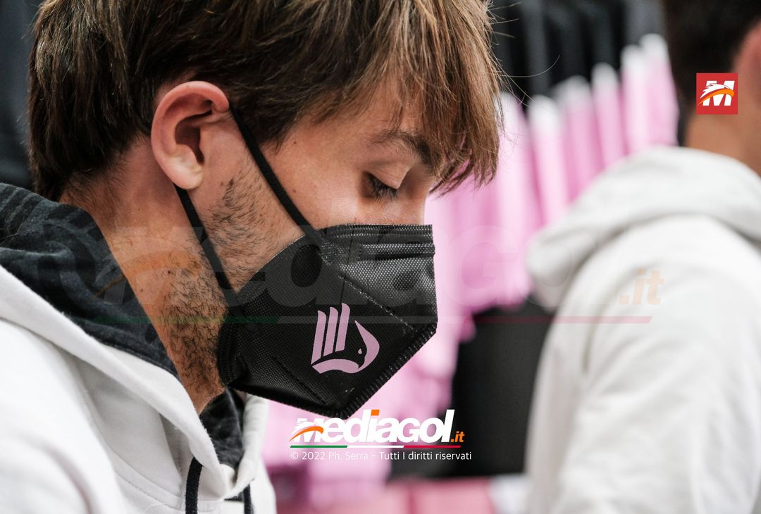 FOTO Palermo: Brunori e Soleri incontrano i tifosi allo Store Ufficiale. La gallery - immagine 62