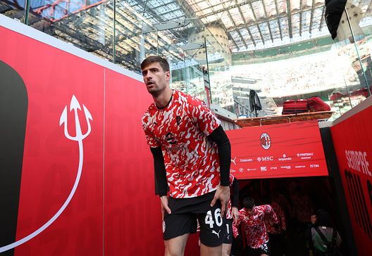 matteo-gabbia-va-in-arabia-iperestensione-del-ginocchio-ma-niente-lesioni