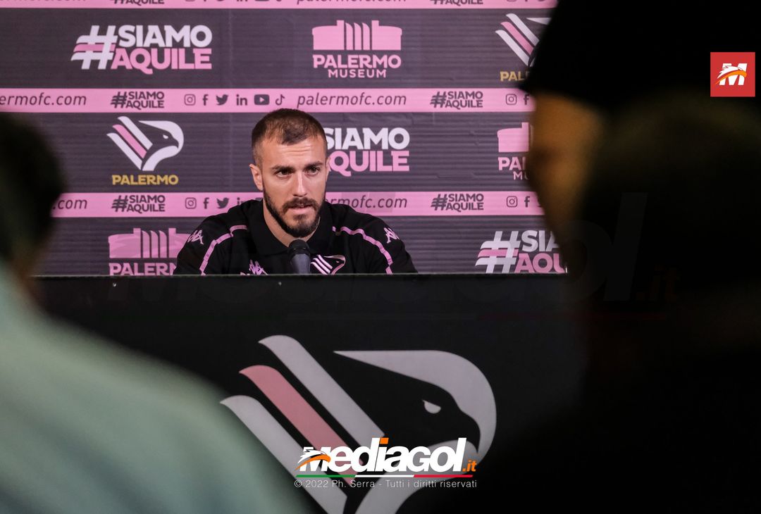 FOTO RITIRO PALERMO, la conferenza stampa di Nicola Valente (Gallery) - immagine 18