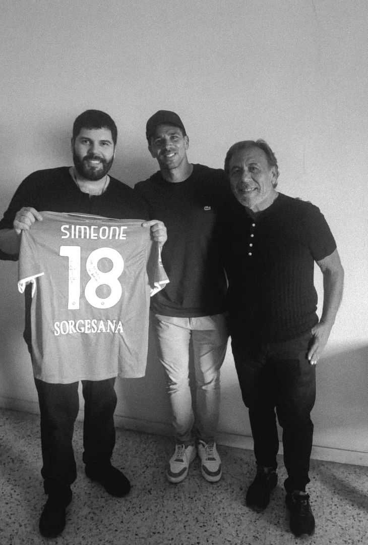 GALLERY Regalo speciale del Cholito Simeone per l’attore Salvatore Esposito - immagine 4