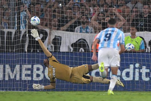 Il primo round della Recopa è del Racing: Botafogo battuto 2-0- immagine 4