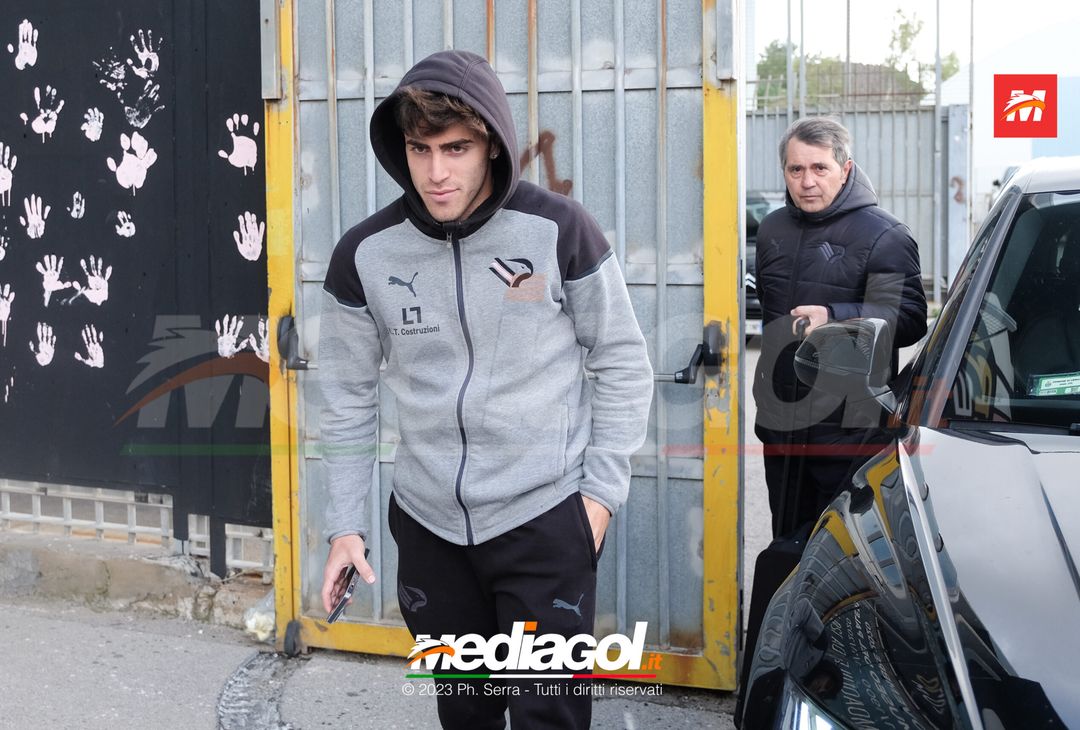 FOTO Como-Palermo, il Palermo in partenza dal ‘Renzo Barbera’ (GALLERY) - immagine 8