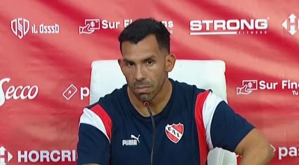Carlos Tevez ai tempi dell'Independiente. L'Apache è il nuovo allenatore del Talleres Talleres, UFFICIALE: Cocca si dimette, Tevez nuovo allenatore- immagine 2