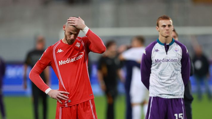 Fiorentina, la difesa preoccupa. CorSport: “Perfino De Gea non è esente da colpe” - immagine 1