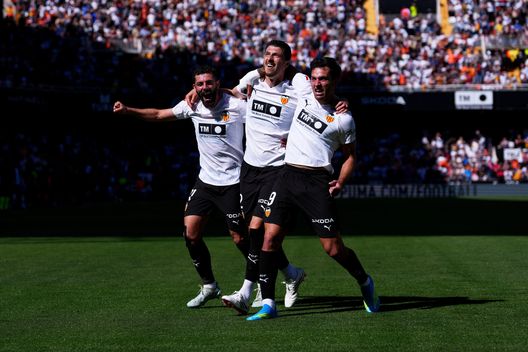Valencia, 3.000 partite in Liga: tra storia gloriosa e lotta per la salvezza- immagine 2