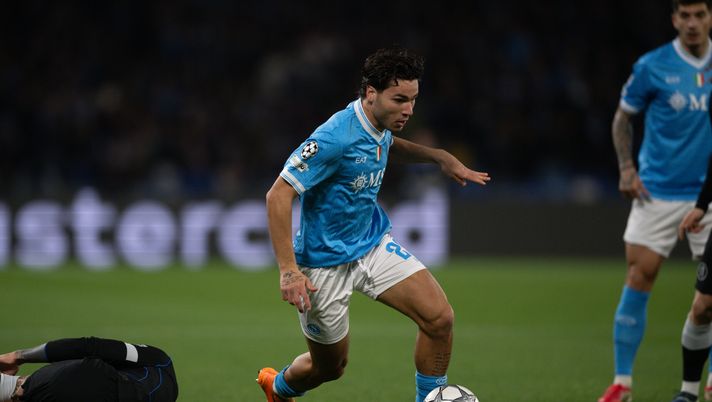 NAPLES, ITALY - JANUARY 28: Antonio Vergara in action during the UEFA Champions League 2025/26 League Phase MD8 match between SSC Napoli and Chelsea FC at Stadio Diego Armando Maradona on January 28, 2026 in Naples, Italy. (Photo by SSC NAPOLI/SSC NAPOLI via Getty Images) Fava: “Non si doveva arrivare così col Chelsea. Vergara andava sfruttato prima” - immagine 1