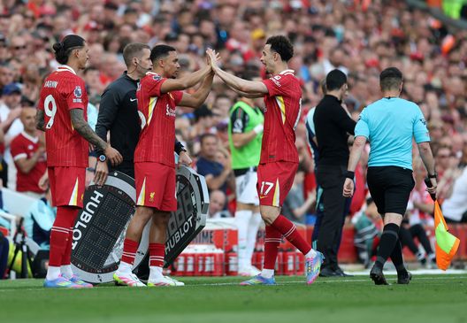 Alexander-Arnold fischiato ad Anfield: le critiche di Carragher, Shearer e Lineker- immagine 4