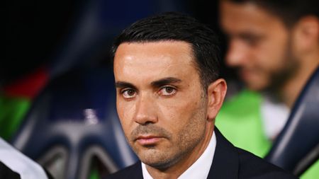 BOLOGNA, ITALY - APRIL 13: Raffaele Palladino, Head Coach of AC Monza, looks on prior to the Serie A TIM match between Bologna FC and AC Monza at Stadio Renato Dall'Ara on April 13, 2024 in Bologna, Italy. (Photo by Alessandro Sabattini/Getty Images)