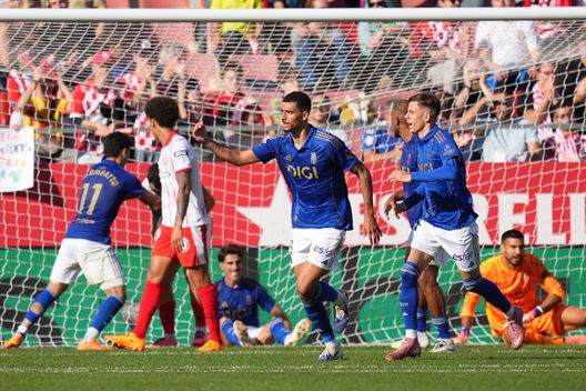 GIRONA, SPAGNA – 25 OTTOBRE: David Carmo del Real Oviedo esulta dopo aver segnato il terzo gol della sua squadra durante la partita di LaLiga EA Sports tra Girona FC e Real Oviedo allo stadio Montilivi il 25 ottobre 2025 a Girona, Spagna. (Foto di Alex Caparros/Getty Images) Dove guardare Oviedo-Osasuna: streaming gratis, diretta TV e probabili formazioni- immagine 3