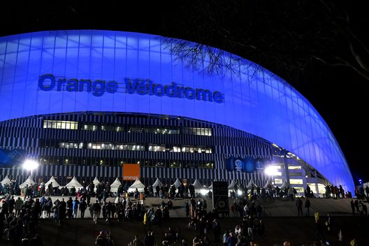 L'Orange Velodrome, stadio dell'Olympique Marsiglia (Foto di Shaun Botterill/Getty Images) Allerta meteo in Francia, a rischio rinvio il big match tra Marsiglia e PSG- immagine 2