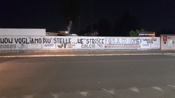 Friedkin, striscioni di polemica: “La Roma ai romanisti, non agli azionisti”- immagine 2