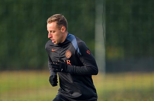 Getty Images Libero: “Chivu ieri ha sollecitato due giocatori rimasti fuori nel derby”- immagine 2