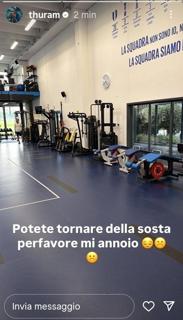 Thuram da solo ad Appiano chiama i compagni: “Potete tornare? Mi annoio…”- immagine 3