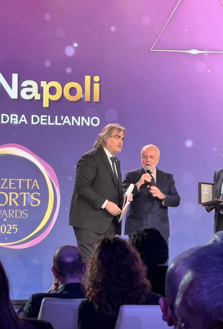 Il presidente De Laurentiis ritira il riconoscimento