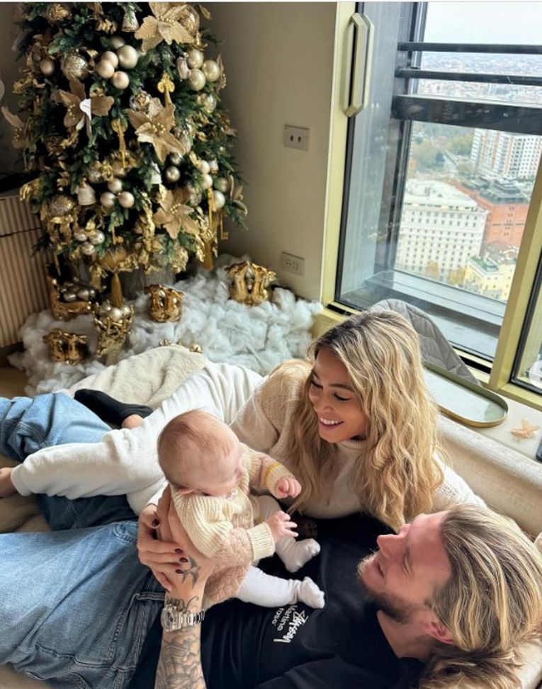 Diletta Leotta e il suo tutto nel salotto di casa: con lei Aria e Karius- immagine 2