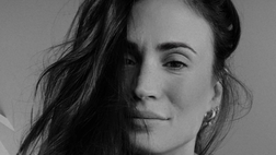 Carolina Marcialis, il risveglio è super sensuale. Scatto hot di prima mattina per lady Cassano