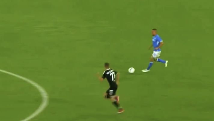 VIDEO La Serie A esalta Lobotka per la gara col Como: “È praticamente ovunque!” VIDEO La Serie A esalta Lobotka per la gara col Como: “È praticamente ovunque!” - immagine 1