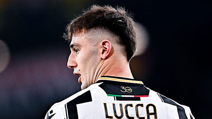 GENOA, ITALY - APRIL 4: Lorenzo Lucca of Udinese looks on during the Serie A match between Genoa and Udinese at Stadio Luigi Ferraris on April 4, 2025 in Genoa, Italy. (Photo by Simone Arveda/Getty Images) ULTIM’ORA – Brutte notizie per Lucca: arriva la squalifica e salterà la Juve! Atta… - immagine 1
