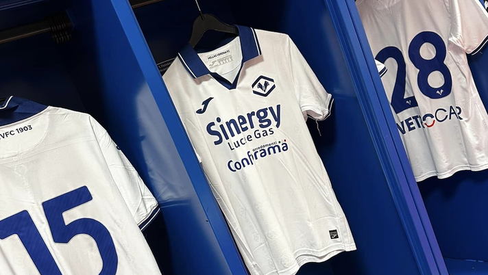 Foto Hellas Verona FC Verona, i numeri di maglia - immagine 1