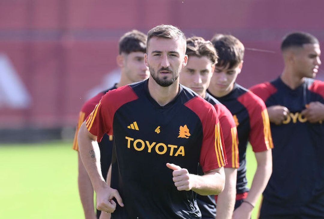 Roma, l’allenamento alla vigilia del match con lo Slavia Praga – FOTO GALLERY - immagine 15