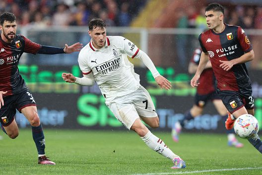 (Photo by Claudio Villa/AC Milan via Getty Images) messico-vasquez-difende-gimenez-esempio-messicani-nazionale-genoa-tudn