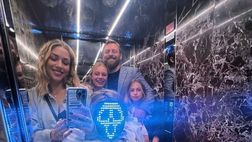 Roma, De Rossi torna a sorridere: lo scatto con la famiglia – FOTO