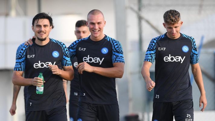 Garcia riabbraccia i nazionali, gruppo al completo. Le condizioni di Politano e Gollini - immagine 1